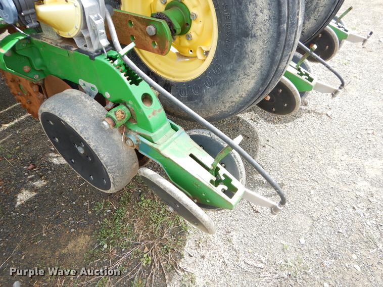 image for item EZ9824 2011 John Deere 1770NT no-till planter with nurse tank trailer