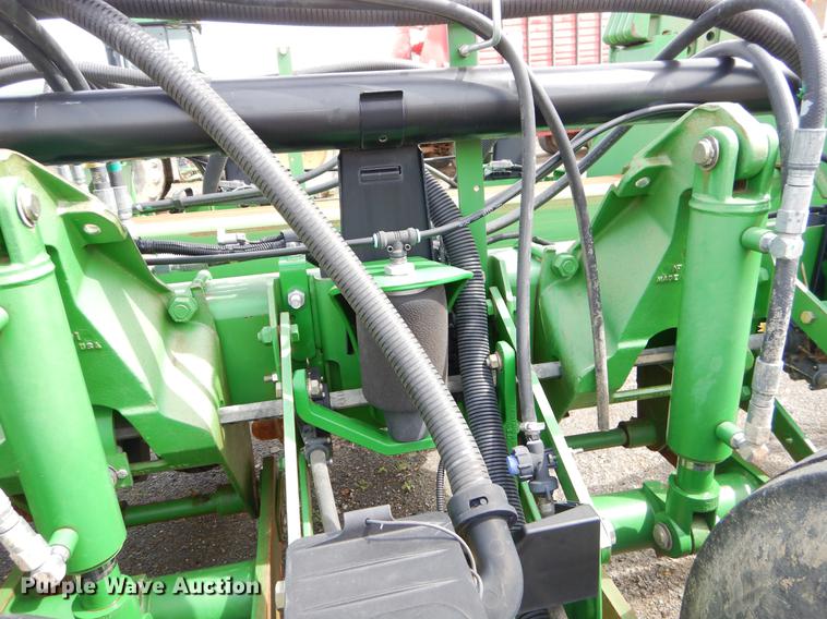 image for item EZ9824 2011 John Deere 1770NT no-till planter with nurse tank trailer