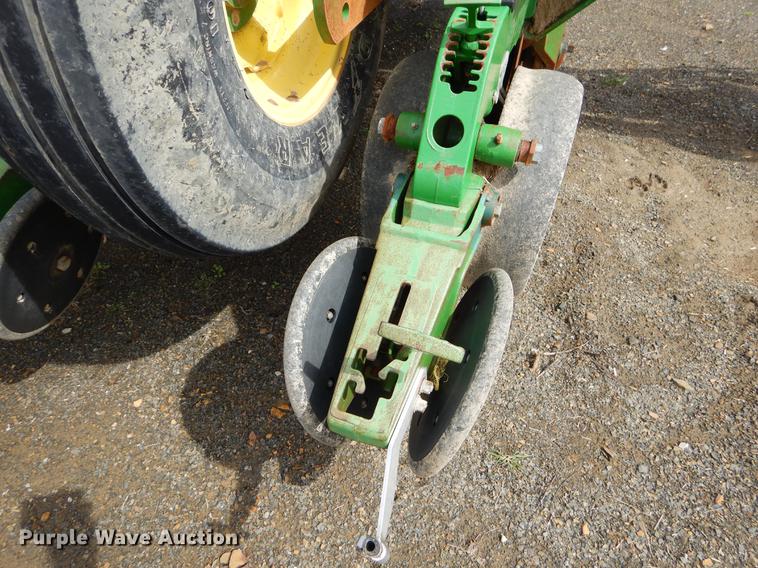 image for item EZ9824 2011 John Deere 1770NT no-till planter with nurse tank trailer