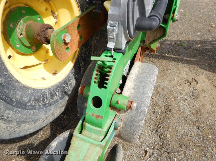 image for item EZ9824 2011 John Deere 1770NT no-till planter with nurse tank trailer