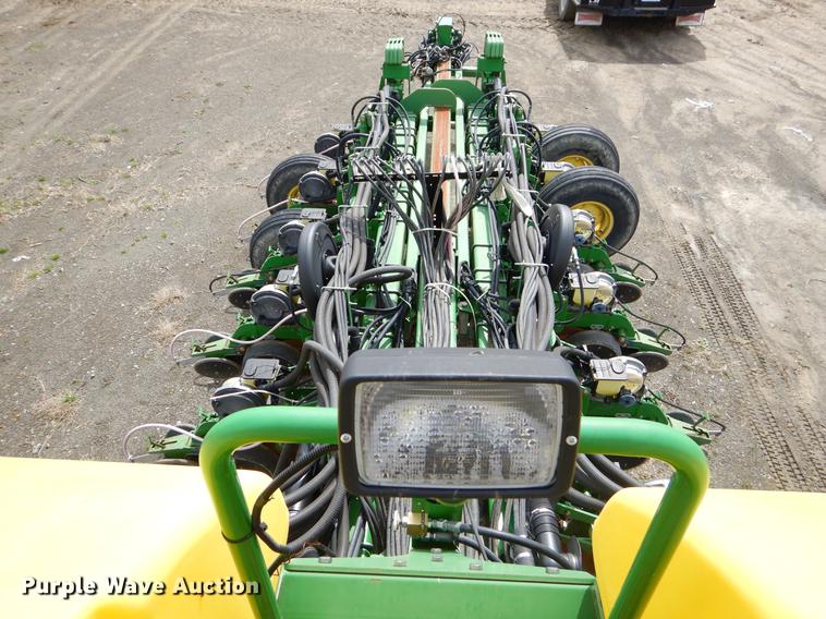 image for item EZ9824 2011 John Deere 1770NT no-till planter with nurse tank trailer