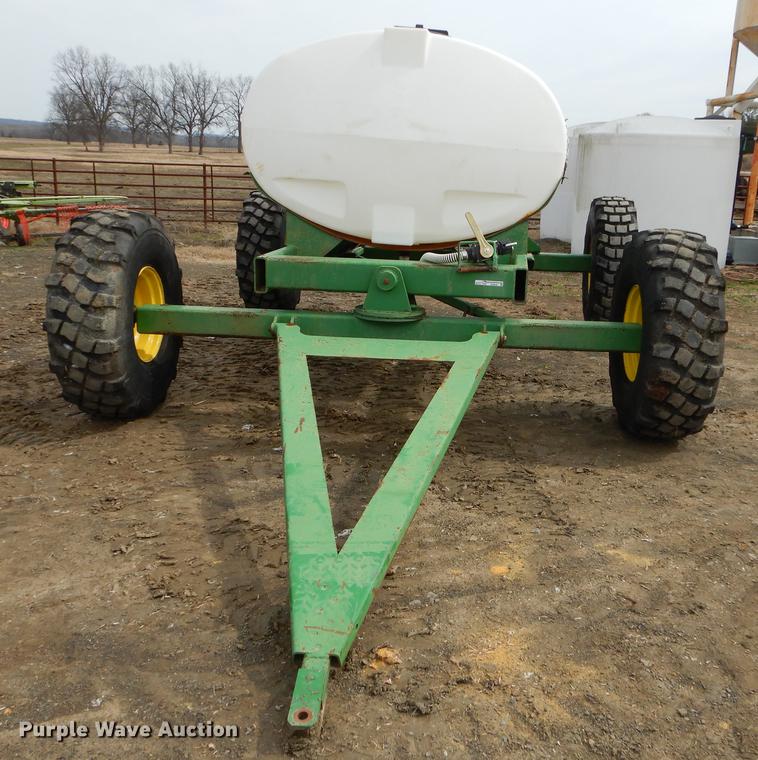 image for item EZ9824 2011 John Deere 1770NT no-till planter with nurse tank trailer