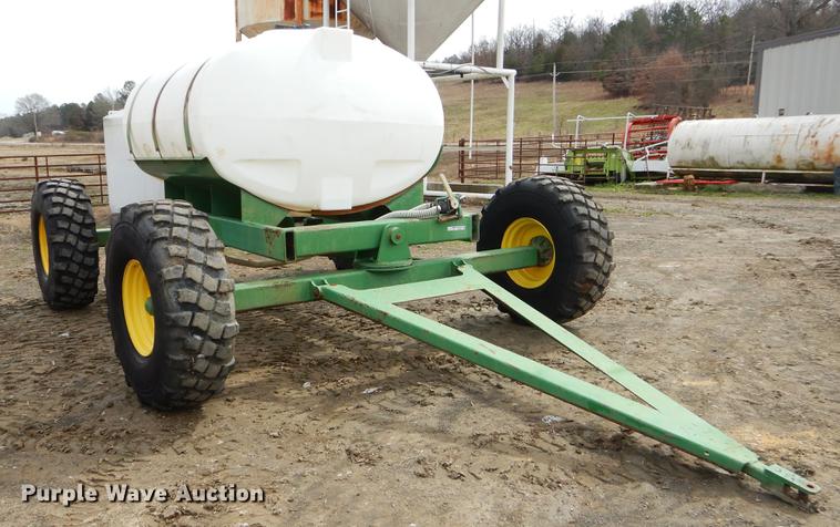 image for item EZ9824 2011 John Deere 1770NT no-till planter with nurse tank trailer