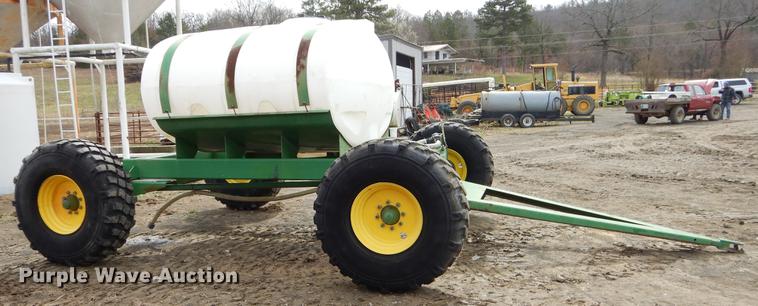 image for item EZ9824 2011 John Deere 1770NT no-till planter with nurse tank trailer