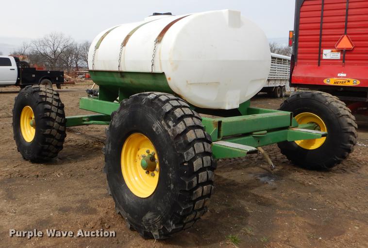 image for item EZ9824 2011 John Deere 1770NT no-till planter with nurse tank trailer