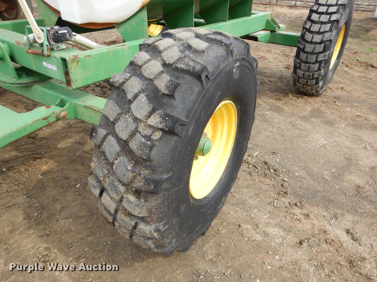 image for item EZ9824 2011 John Deere 1770NT no-till planter with nurse tank trailer