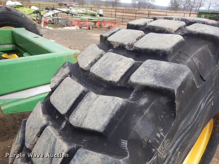 image for item EZ9824 2011 John Deere 1770NT no-till planter with nurse tank trailer