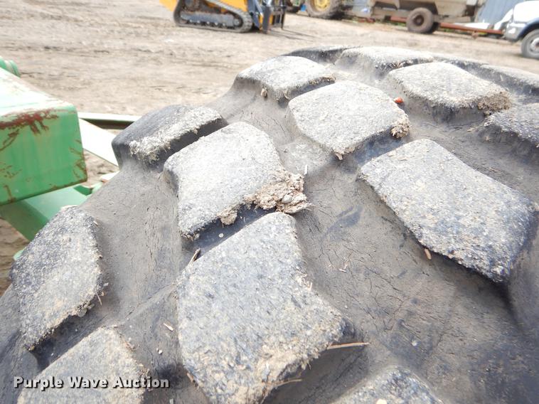 image for item EZ9824 2011 John Deere 1770NT no-till planter with nurse tank trailer