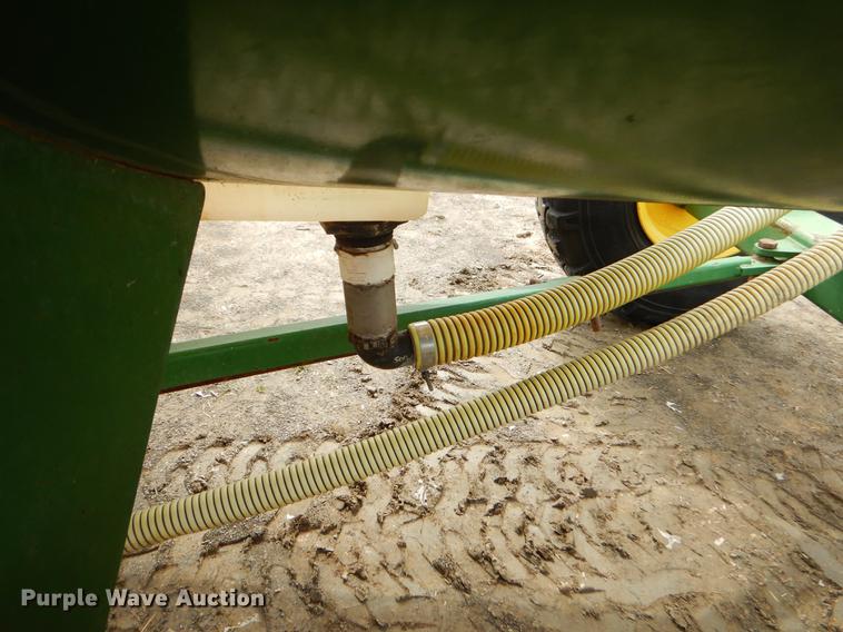 image for item EZ9824 2011 John Deere 1770NT no-till planter with nurse tank trailer