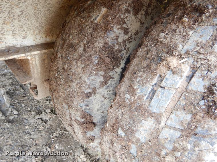 image for item EZ9825 2013 Delco livestock trailer