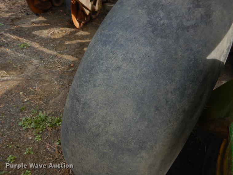 image for item EZ9827 (2) John Deere 750 grain drills