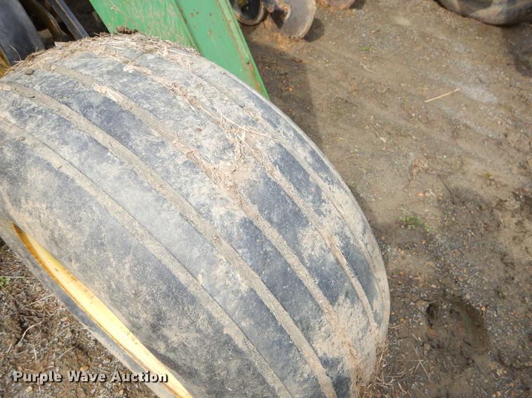 image for item EZ9827 (2) John Deere 750 grain drills