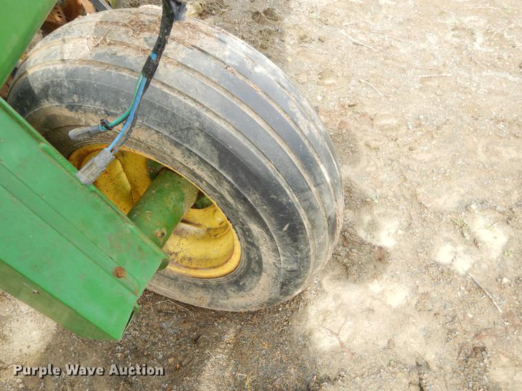 image for item EZ9827 (2) John Deere 750 grain drills