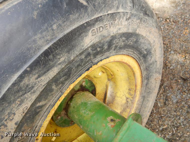 image for item EZ9827 (2) John Deere 750 grain drills