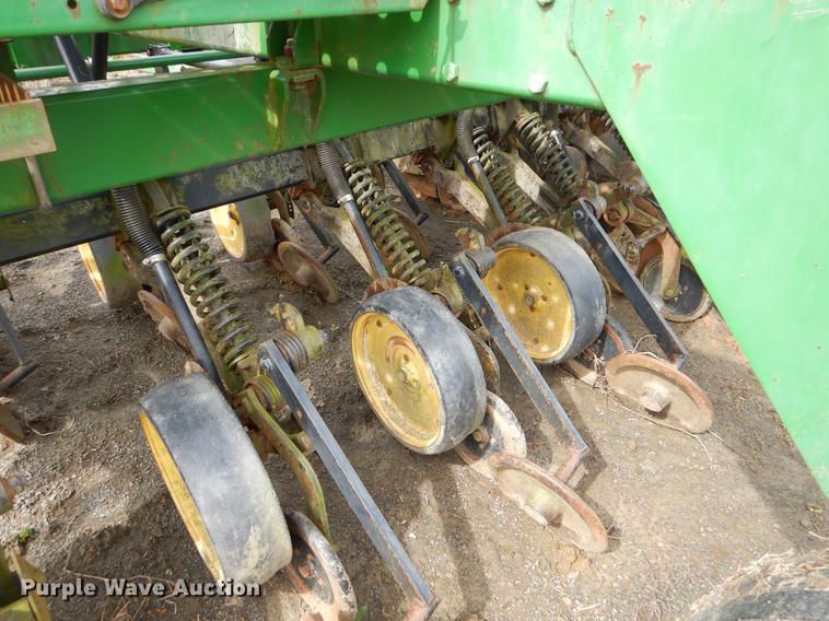 image for item EZ9827 (2) John Deere 750 grain drills