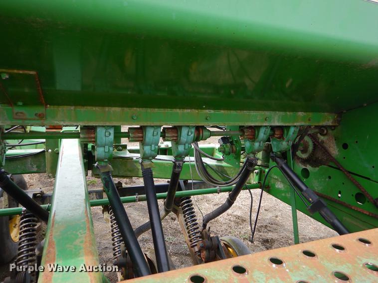 image for item EZ9827 (2) John Deere 750 grain drills