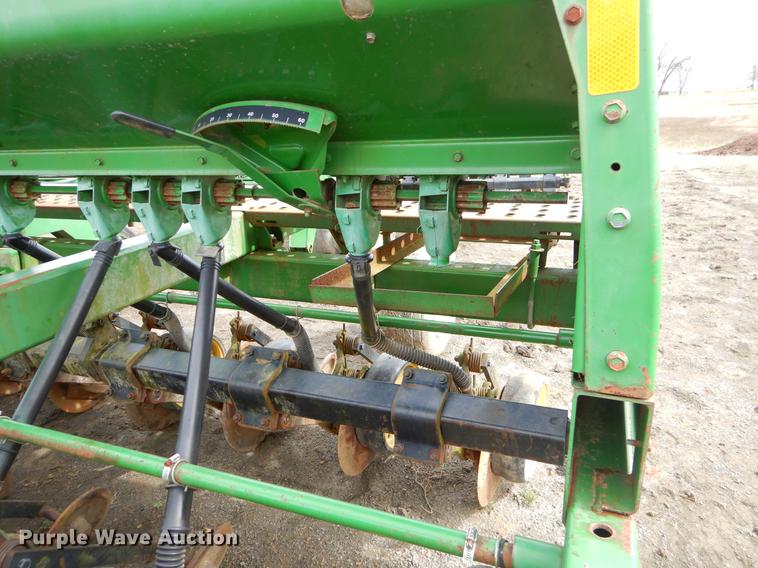 image for item EZ9827 (2) John Deere 750 grain drills
