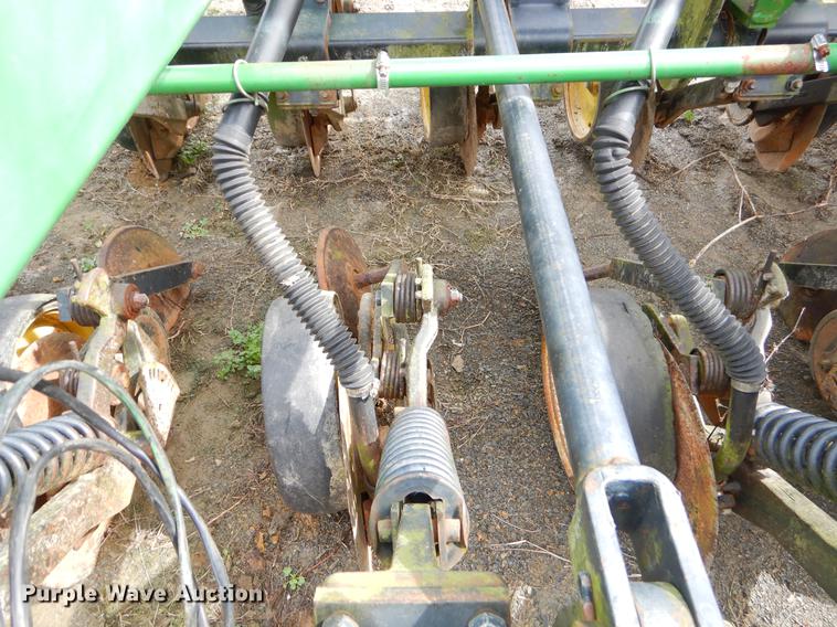 image for item EZ9827 (2) John Deere 750 grain drills