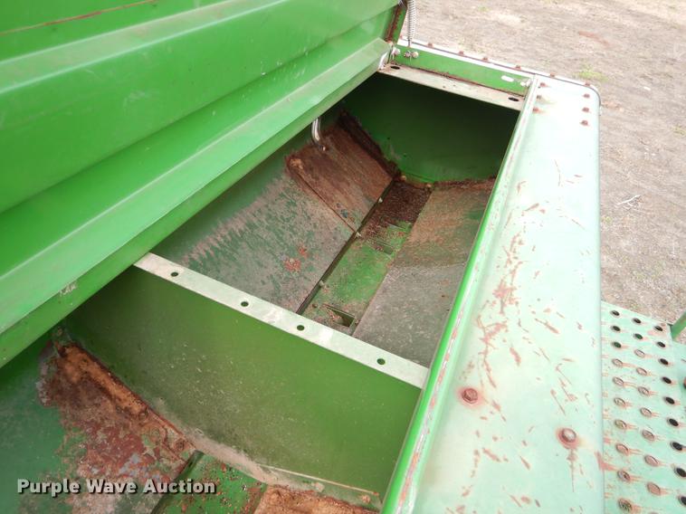 image for item EZ9827 (2) John Deere 750 grain drills