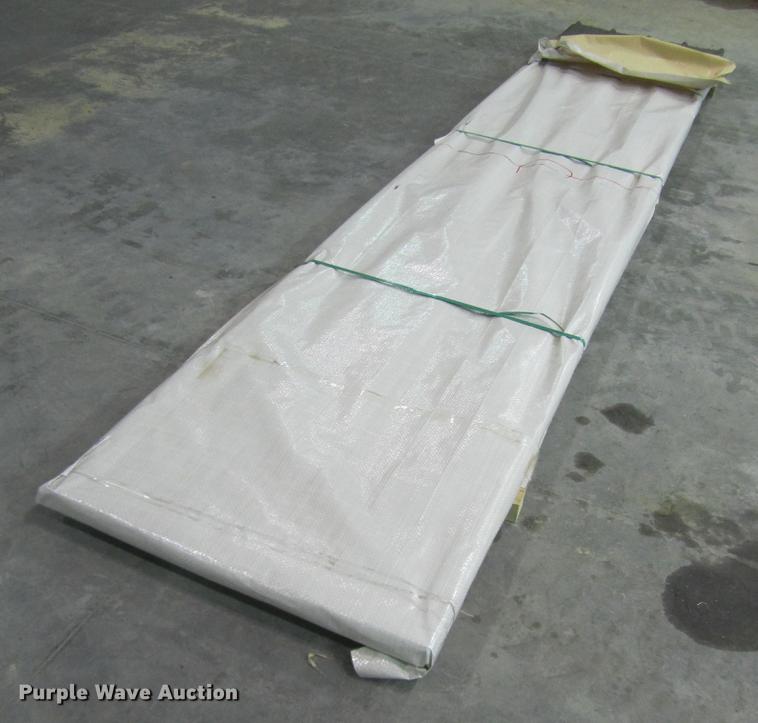 image for item G1647 (60) sheets of metal siding/roofing