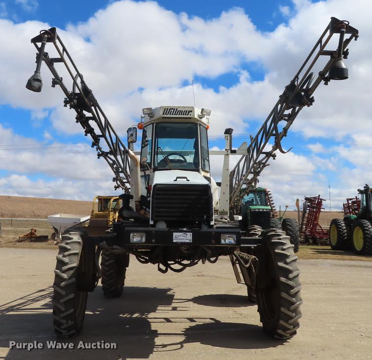 image for item L1486 Willmar 765 sprayer