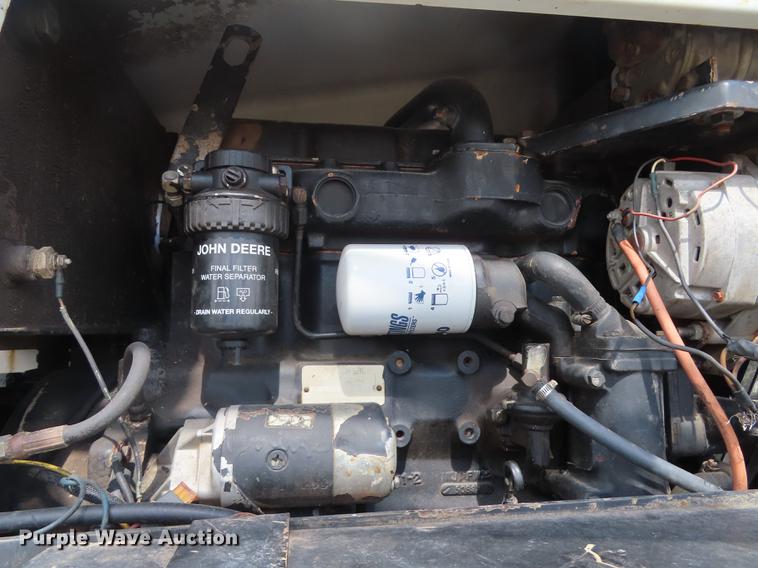 image for item L1486 Willmar 765 sprayer