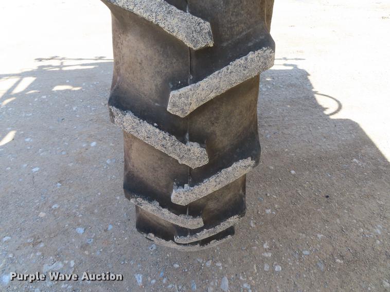 image for item L1486 Willmar 765 sprayer