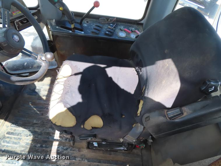 image for item L1486 Willmar 765 sprayer