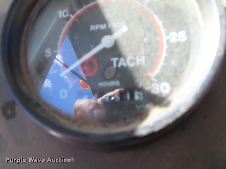 image for item L1486 Willmar 765 sprayer