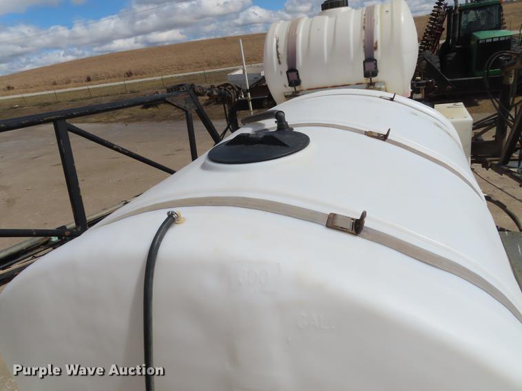 image for item L1486 Willmar 765 sprayer