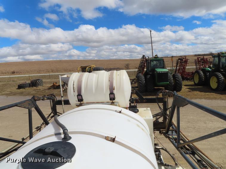 image for item L1486 Willmar 765 sprayer