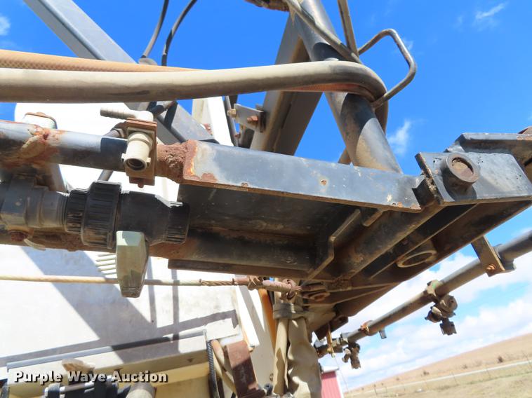 image for item L1486 Willmar 765 sprayer