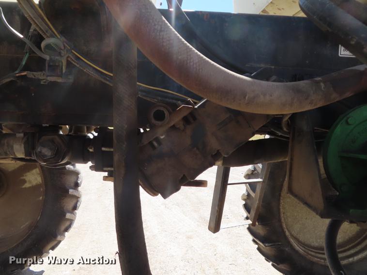 image for item L1486 Willmar 765 sprayer