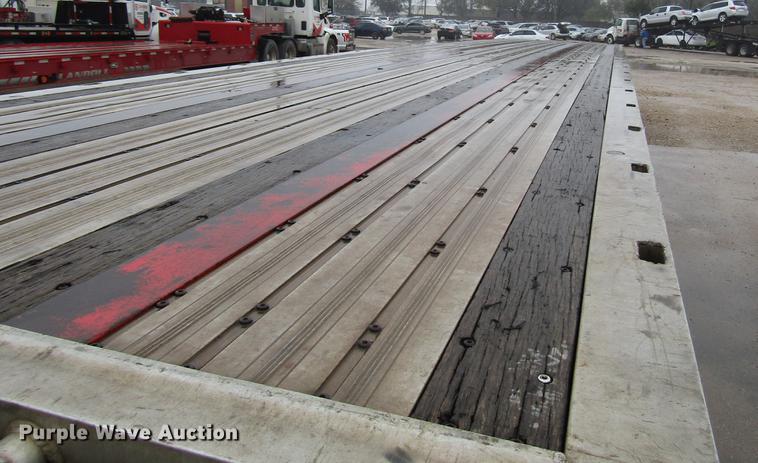 image for item DB6791 2004 Wilson CF900 flatbed trailer