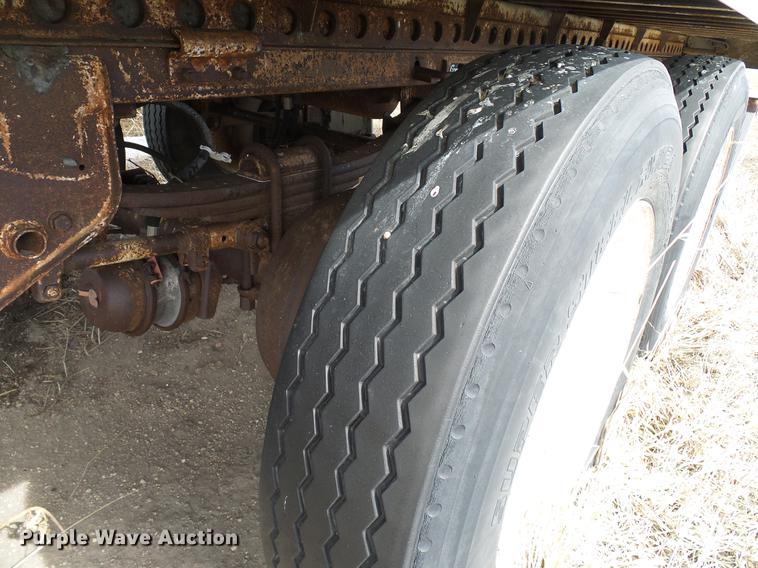 image for item DD6011 1989 Great Dane 7011T21W48 refrigerated van trailer