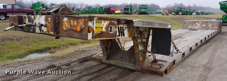 image for item DE3333 2006 Landoll Haul All 825A low boy equipment trailer