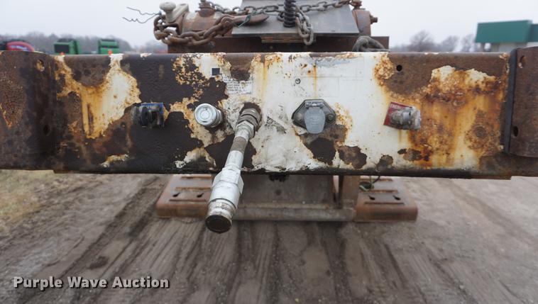 image for item DE3333 2006 Landoll Haul All 825A low boy equipment trailer