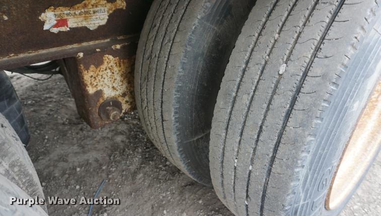 image for item DE3333 2006 Landoll Haul All 825A low boy equipment trailer