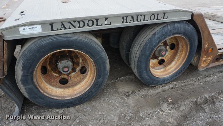 image for item DE3333 2006 Landoll Haul All 825A low boy equipment trailer