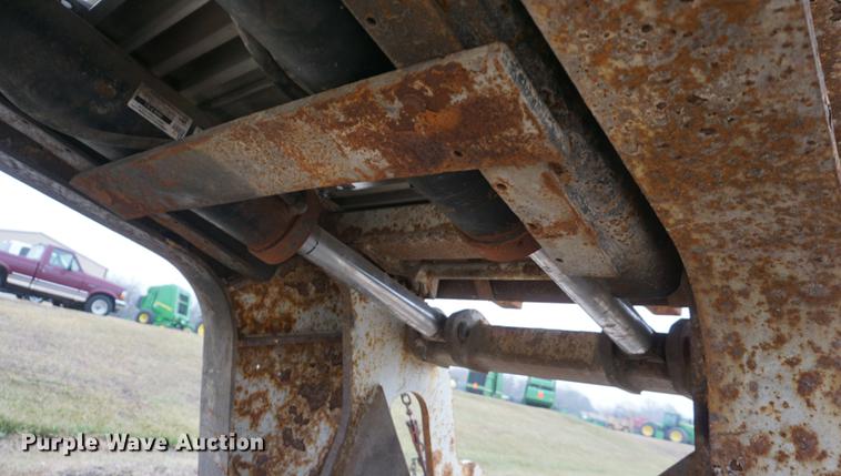 image for item DE3333 2006 Landoll Haul All 825A low boy equipment trailer