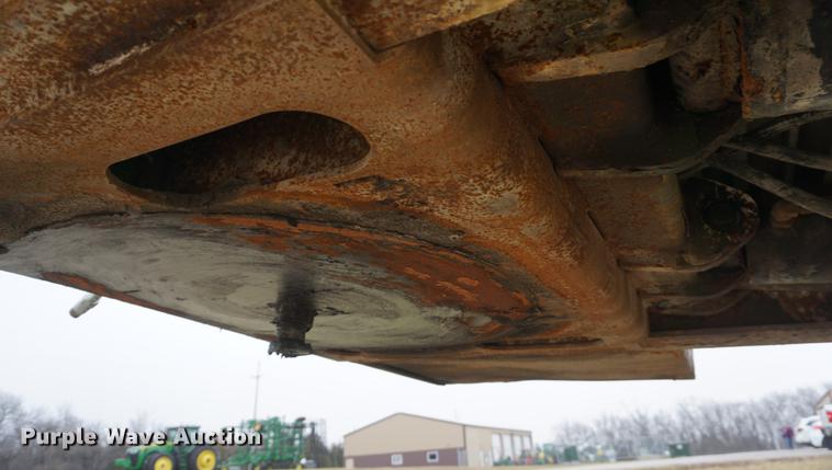 image for item DE3333 2006 Landoll Haul All 825A low boy equipment trailer