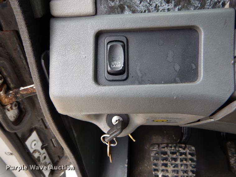 image for item DE6051 2003 Freightliner Columbia semi truck