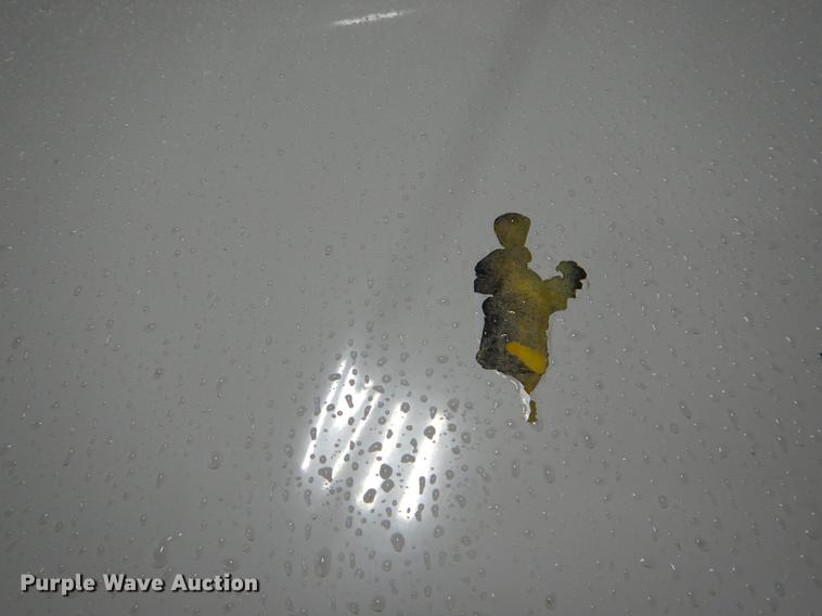 image for item DE6051 2003 Freightliner Columbia semi truck