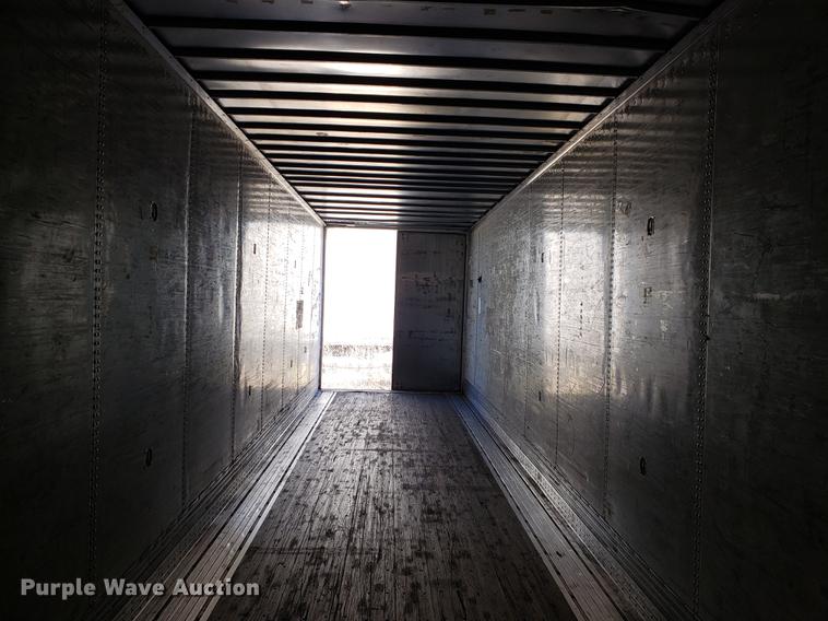 image for item EN9785 2001 Wabash dry van trailer