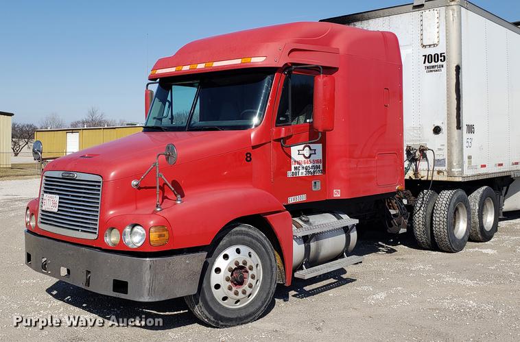 image for item EN9786 2003 Freightliner Century Class semi truck