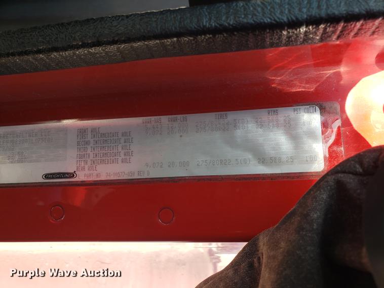 image for item EN9786 2003 Freightliner Century Class semi truck