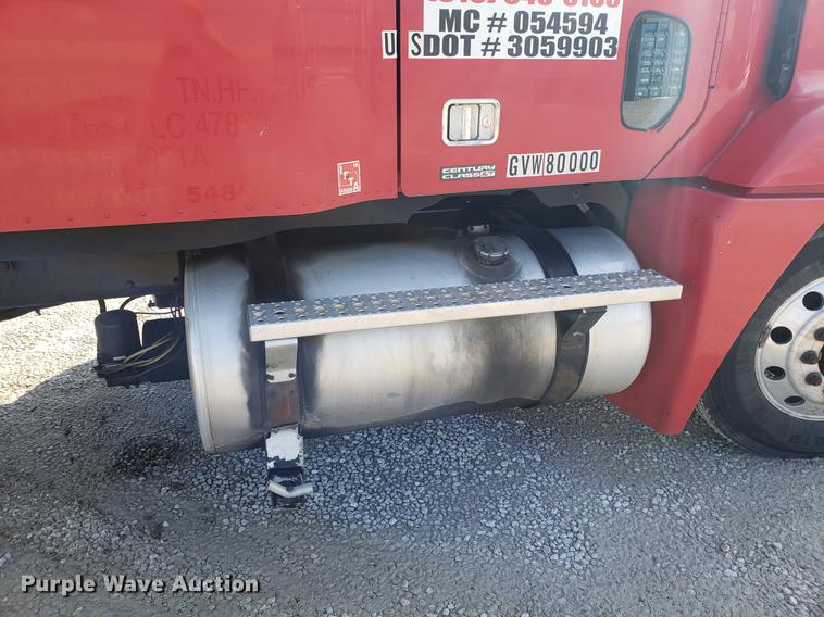 image for item EN9786 2003 Freightliner Century Class semi truck