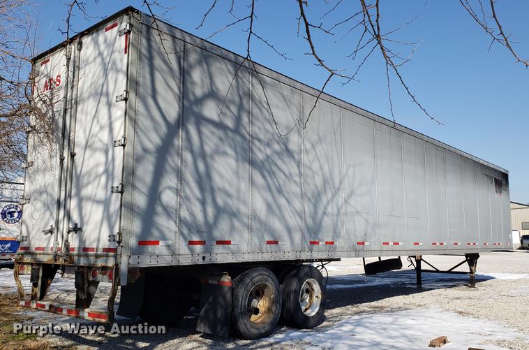 image for item EN9787 2004 Wabash dry van trailer