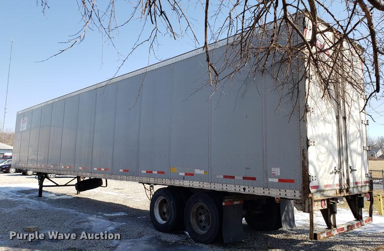 image for item EN9787 2004 Wabash dry van trailer