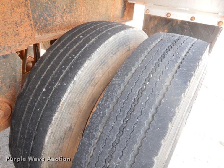 image for item EO9714 1991 East ejector transfer trailer